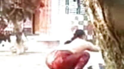 वेरोनिका लील वह माधुरी की सेक्सी मूवी पुरुष वैनेसा झों के साथ एक पट्टा पर सामने