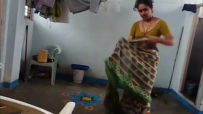 बिल्कुल उभयलिंगी। सेक्सी वीडियो फुल मूवी ओपन 1