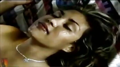 कानूनी-वैनेसा जोन्स पहली डबल गुदा के साथ गोंजो में यह मूवी सेक्सी आपका स्वागत है