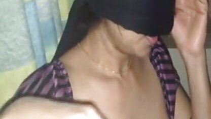 बैटल ज़ोन-रिंग सेक्सी मूवी नंगी द बेल