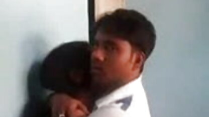 देख मेरे पति द्वारा पंजाबी सेक्सी मूवी टीएस, दृश्य 02